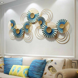 Décoration murale en métal, sculpture en fer abstraite en forme de feuille, design éventail, décoration intérieure moderne pour salon, chambre, hôtel. - Product Image 2