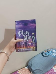 Play Along di Liz Tomforde, Libro in Inglese, Storia <span class=keywords><strong>d</strong></span>'<span class=keywords><strong>Amore</strong></span> sul Baseball, Romance, Peperback - Product Image 2