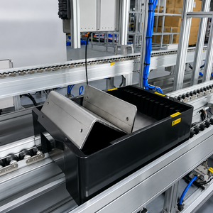Convoyeur à rouleaux à vitesse réglable avec rouleaux en acier pour usine de fabrication, conception durable, option de tension personnalisée - Product Image 1