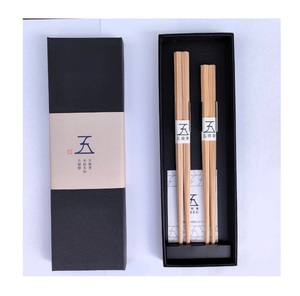 Palillos Japoneses de Madera de Primera Calidad para Restaurantes, con Logotipo Personalizado - Product Image 1