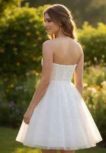 ชุดเดรสสั้นผ้าทูลล์สีขาวประดับด้วยลูกปัดทำมือสุดหรู แขนยาว ออกแบบโดยดีไซเนอร์ ขายส่งจำนวนมากจากผู้ผลิต - Product Image 3