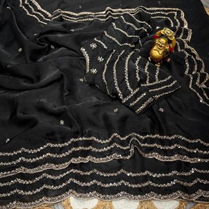 Sari indio premium de diseñador con cuentas, el último modelo de sari de satén de seda, sari con cuentas de oro rosa herenciales, sari de satén con calados. - Product Image 2