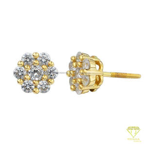 Élégantes boucles d'oreilles clous en argent sterling 925 avec diamants de laboratoire en forme de fleur et détails dorés, bijoux étincelants pour la vente en gros - Product Image 2