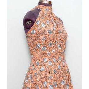 เดรสทรงเอพิมพ์ลายดอกไม้สไตล์โบฮีเมียนทันสมัยสวยงาม คอทรงโอ ความยาวระดับเข่า ผ้าฝ้าย พิมพ์ลายบล็อก สำหรับงานปาร์ตี้ฤดูร้อน ฤดูใบไม้ผลิ ฤดูร้อน - Product Image 4