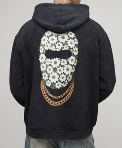 Sudaderas con capucha para hombre al por mayor, negras, con logo personalizado impreso, transpirables, ecológicas, para invierno, estilo urbano, informales, con estampado. - Product Image 3