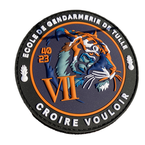 Badge en PVC souple personnalisé avec logo magnétique 2D/3D, avec épingle de sécurité ou attache auto-agrippante, patch en caoutchouc de haute qualité et écologique - Product Image 1