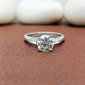 Bague de fiançailles et de mariage D'VINS JEWELS tendance en or rose avec diamant de laboratoire taille brillant, plaqué or blanc certifié - Product Image 1