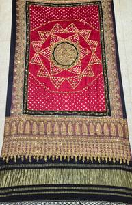 Black <b>Silk</b> Saree With Gold Embroidery And <b>Red</b> Border Traditional Indian Pakistani Wedding Wear For Women - Product Image 4