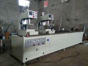 Máquina de Soldadura de Aluminio de Dos Cabezas 380V, Equipo de Alta Rigidez para Fabricación de Puertas y Ventanas de PVC - Product Image 5
