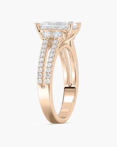 Bague de fiançailles classique pour femme en or rose 14 carats avec diamant taille émeraude de 1,50 carat, couleur F, pureté VS1, certifié IGI, et diamant d'accentuation solitaire - Product Image 4