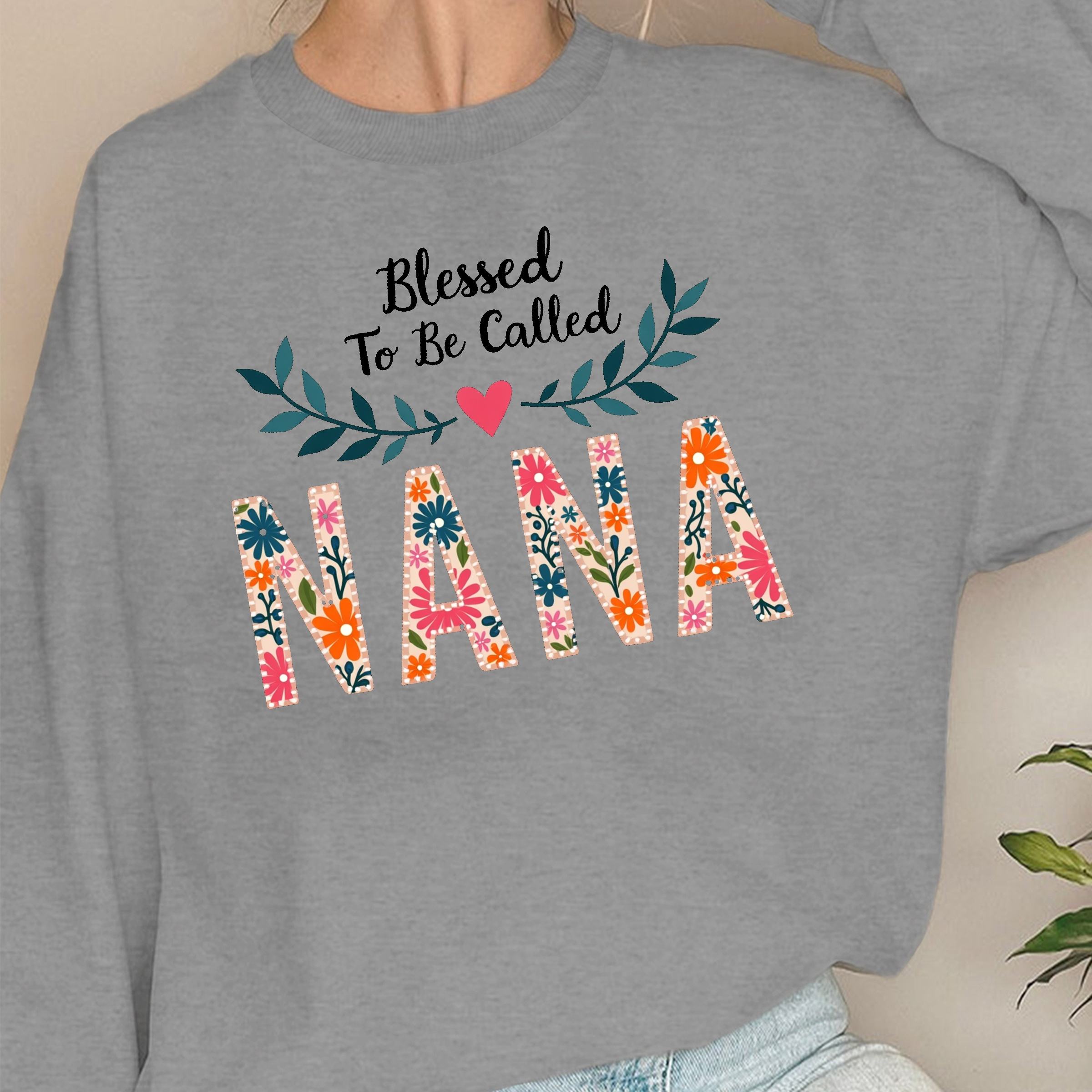 สีเทาเข้ม