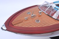 Modèle de bateau rapide italien emblématique RIVA AQUARAMA, artisanal, prêt pour l'installation R/C (kit R/C non inclus)