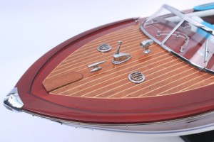 Modelo de lancha rápida italiana icónica RIVA AQUARAMA, artesanía hecha a mano, lista para instalación de control remoto (no incluye kit de control remoto) - Product Image 2