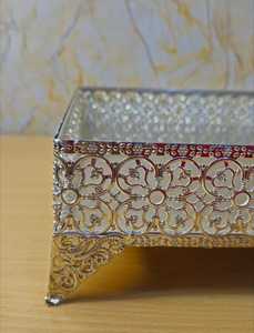 ถาดกระจกเงินโบราณทรงสี่เหลี่ยมผืนผ้า ถาดโลหะฉลุลายตกแต่ง ถาดลายดอกไม้ฉลุ ถาดวางของตกแต่งโต๊ะเครื่องแป้ง ถาดวางของตกแต่งงานแต่งงาน - Product Image 2