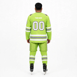 Uniforme de hockey sobre hielo personalizado para hombre con costuras duraderas, material transpirable y colores de equipo personalizados para entrenamiento y partidos de liga. - Product Image 2