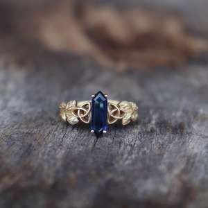 Anillo de Compromiso con Zafiro Azul en Forma de Hoja, Plata de Ley 925, Chapado en Oro de 14k, Anillo de Promesa, Regalo de Aniversario o Cumpleaños - Product Image 1