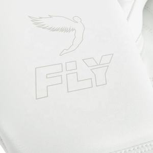 ถุงมือชกมวย Oem White Fly แบบกำหนดเอง หนังแท้ 100% ขายส่ง น้ำหนักเบา สำหรับฝึกซ้อมและแข่งขัน สำหรับผู้ใหญ่และศิลปะการต่อสู้ - Product Image 3