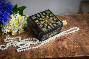 Boîte de rangement à bijoux en bois avec compartiments, organisateur élégant pour boucles d'oreilles, colliers et accessoires personnels – Offre spéciale - Product Image 5