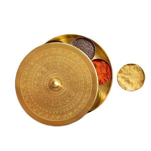 Boîte à épices en laiton gravée à la main, Masala Dabba avec bols intérieurs et cuillère, rangement de cuisine traditionnel - Product Image 3