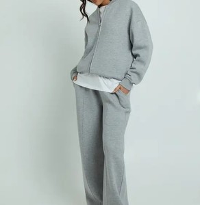 Conjunto Deportivo de Sudadera de Manga Larga y Pantalones Rectos para Mujer, Fabricante de Ropa al por Mayor con Logotipo Personalizado OEM/ODM - Product Image 1