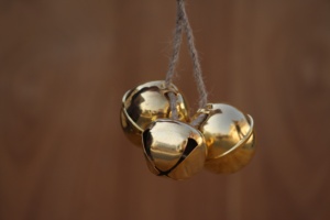 Indian wholesale Christmas decor brass bells small handcrafted cluster Antique brass bells set of 3 small size - Product Image 6