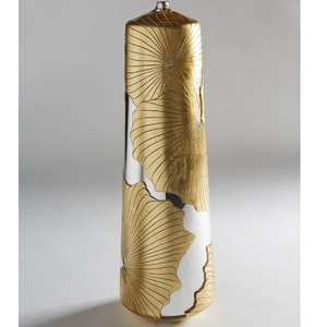 Jarrón Decorativo de Lujo en Latón |   Jarrón de Flores Hecho a Mano para Diseñadores de Interiores - Product Image 3