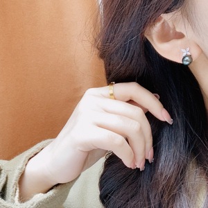 Pendientes de Plata de Ley S925 con Perla Negra Natural de 11-12 mm, Color Negro Profundo, Plata Gruesa de Precisión, Deslumbrantes - Product Image 4