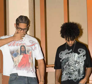 ผู้ผลิตเสื้อยืดคอกลมลายกราฟิกสตรีทแวร์แบบกำหนดเอง เนื้อผ้าหนา 300gsm ผ้าฝ้าย 100% สกรีนลาย ระบายอากาศได้ดี กันยับ - Product Image 5