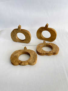 Anneaux de porte-serviettes en bois en forme de citrouille pour la décoration de table à la maison Anneaux de serviette de restaurant d'hôtel par Royal Decore Mart - Product Image 4