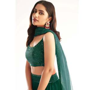 Ensemble de lehenga choli en georgette verte élégante pour réceptions, avec dupatta - Product Image 5