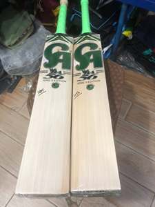 Bate de críquet CA Sports Gold BA 56 Kings Edition de madera de sauce inglés con funda de bate de regalo, agarre adicional y lámina protectora, todo incluido. - Product Image 1