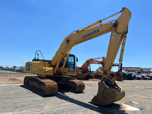 Excavadora de cadenas PC228USLC8 de 2011 lista para trabajos de construcción y excavación - Product Image 2