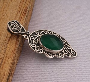 Pendentif en onyx vert naturel, bijoux en argent sterling 925, style vintage, pendentif ovale en pierre précieuse verte, finition antique, collier pour elle - Product Image 5