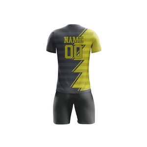 Tenues de football personnalisées de haute qualité pour hommes 2026, motif uni avec nom d'équipe, fabriquées par un service OEM du Pakistan - Product Image 4