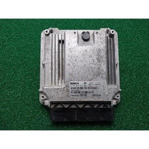 ECUs y Módulos de Computación Usados Sebring 05033701AD - Product Image 1