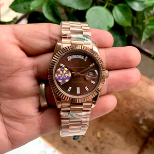 Reloj de Lujo Mecánico para Hombre de 41 mm en Oro Rosa, Estilo Hip Hop, Esfera Marrón Chocolate, Marcadores de Hora con Diamantes Baguette, Bisel Acordonado, Correa de 22 mm - Product Image 3