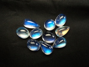 Lisse naturel lâche bleu Flashy Moonstone pierre précieuse en mélange en forme disponible pour l'exportation à des prix de gros vente en vrac OEM ODM - Product Image 3