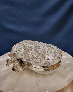 Wholesale Luxury Handmade Embroidered Minaudiere Clutch Floral Evening Bag Bridal <b>Wedding</b> Party <b>Box</b> Purse OEM ODM - Product Image 2