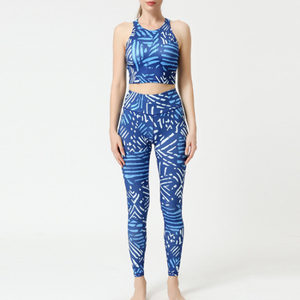 Nouvel Arrivage – Ensemble 2 Pièces Short de Yoga Femme Haute Qualité en Spandex/Nylon, Taille Mi-Haute, Séchage Rapide, Personnalisable pour Entraînement et Gym - Product Image 2