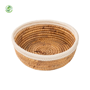 Panier en jacinthe d'eau avec bordure en corde blanche, panier de rangement fait main, vente en gros, écologique, fabriqué au Vietnam - Product Image 1