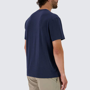 T-shirt en jersey respirant en coton 220 g/m² personnalisable, coupe longue décontractée, avec empiècements à motifs, grande taille – Nouvelle collection été - Product Image 2
