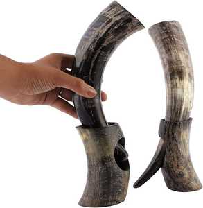 Corne à boire et chopes à bière viking authentiques de haute qualité, écologiques, en corne d'ovin/vache sculptée et polie, avec logo personnalisé, provenant d'Inde - Product Image 5
