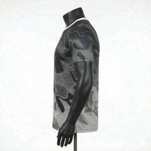 T-shirt streetwear surdimensionné pour homme en coton 100% imprimé par sublimation personnalisée avec fonction de séchage rapide - Product Image 3