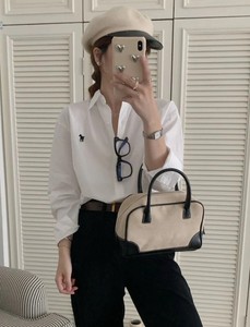 Chemise Quotidienne Femme Manches Longues Col Rabattu Version Coréenne Coupe Droite Vintage Boutons Broderie Logo Avant Printemps Été - Product Image 4