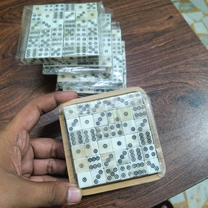 Ensemble de dés de jeu carrés faits à la main en os de vache poli, écologiques et étanches, 36 pièces, pour jeux de société, jeux de rôle de table et collectionneurs - Product Image 6