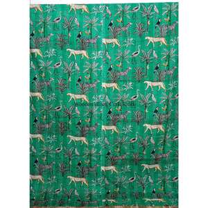 ผู้ค้าส่งผ้าห่มคันธาอินเดียลายวินเทจสีเขียว ผ้าฝ้ายพิมพ์ลายสัตว์ ชุดผ้าห่มคันธาอินเดียโบราณสำหรับตกแต่งบ้าน - Product Image 1