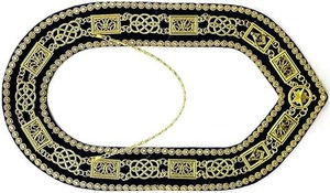 Collier maçonnique de la Grande Loge, chaîne dorée, strass, velours violet, fermoir à ressort - Product Image 2