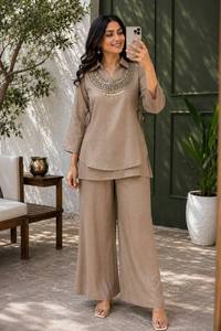 Ensemble 2 pièces en viscose brodée pour femmes, haut à col en V et pantalon large, tenue décontractée d'été - Product Image 2