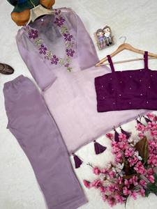 Set Kurti con ricami di paillettes su filo di organza di alta qualità, micro coppe interne, Kurti da 16 pollici, <span class=keywords><strong>pantaloni</strong></span> taglia unica, abbigliamento etnico. - Product Image 6