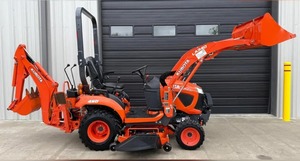 รถขุดขนาดเล็ก Kubota BX23S ขับเคลื่อน 4 ล้อ พร้อมบุ้งกี๋หน้าและที่นั่งสำหรับงานก่อสร้างในฟาร์ม - Product Image 2
